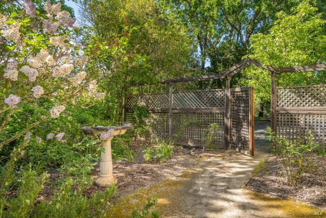 18320-18330 Carriger Rd, Sonoma, CA 95476