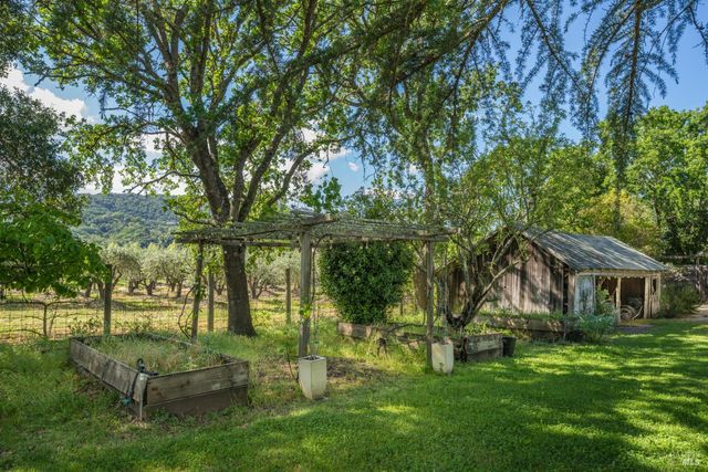 18320-18330 Carriger Rd, Sonoma, CA 95476