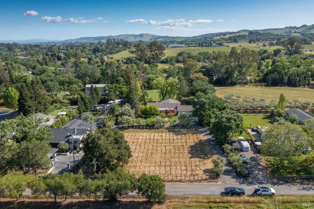 18320-18330 Carriger Rd, Sonoma, CA 95476
