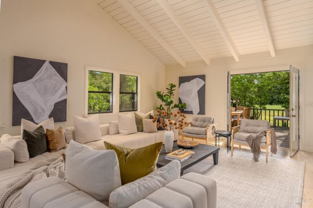 18320-18330 Carriger Rd, Sonoma, CA 95476