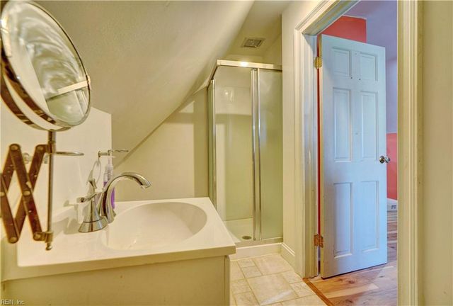 314 River RD, Newport News, VA 23601