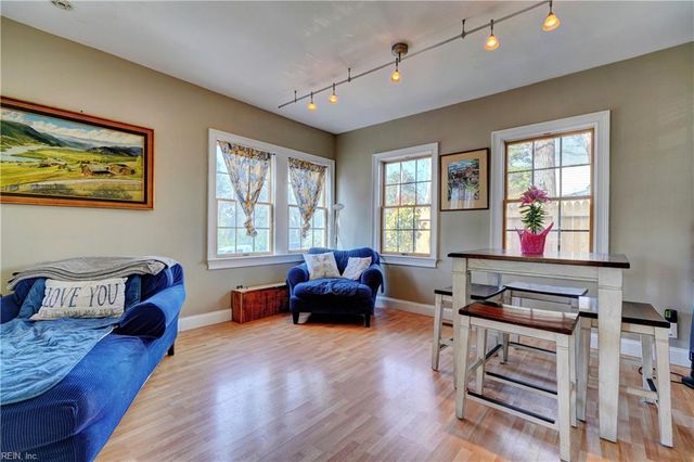 314 River RD, Newport News, VA 23601