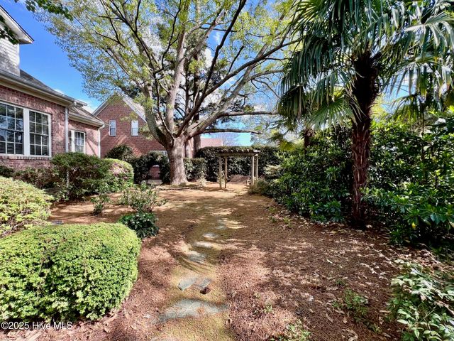 1944 Cornerstone Drive, Winterville, NC 28590