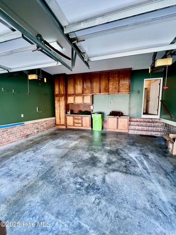 1944 Cornerstone Drive, Winterville, NC 28590