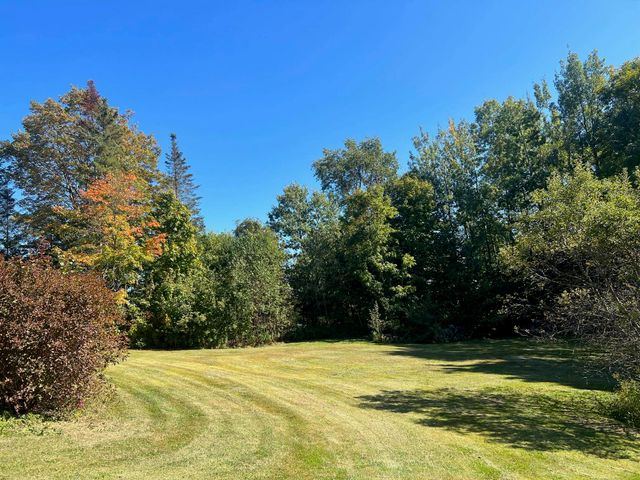 15 Forbes Hill Road, Colebrook, NH 03576