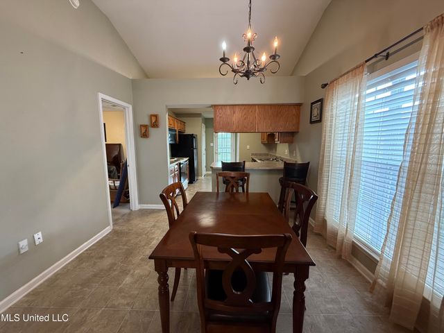 1552 Central Trails Drive, Southaven, MS 38671