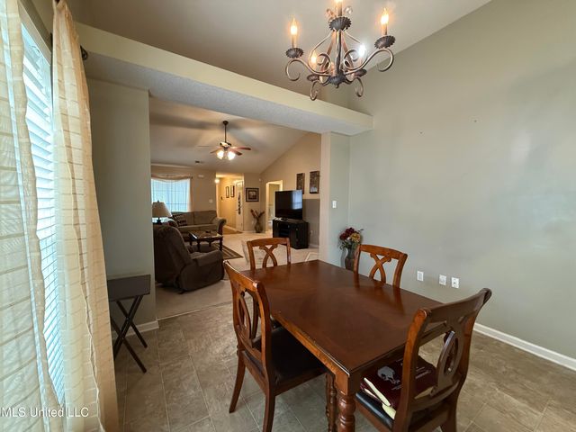 1552 Central Trails Drive, Southaven, MS 38671