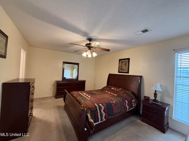 1552 Central Trails Drive, Southaven, MS 38671