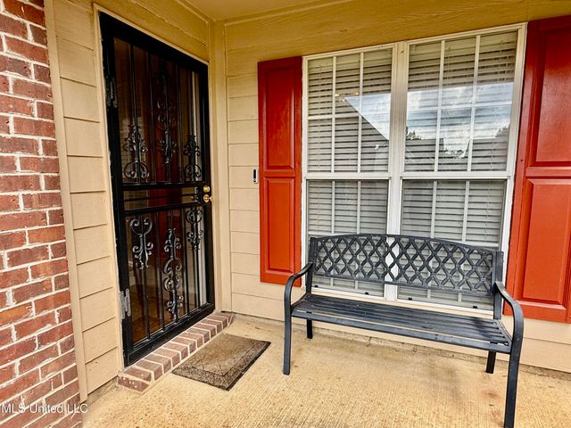 1552 Central Trails Drive, Southaven, MS 38671