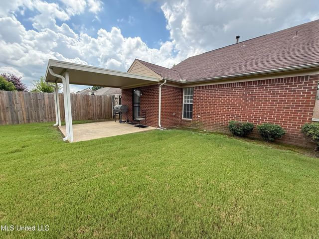 1552 Central Trails Drive, Southaven, MS 38671