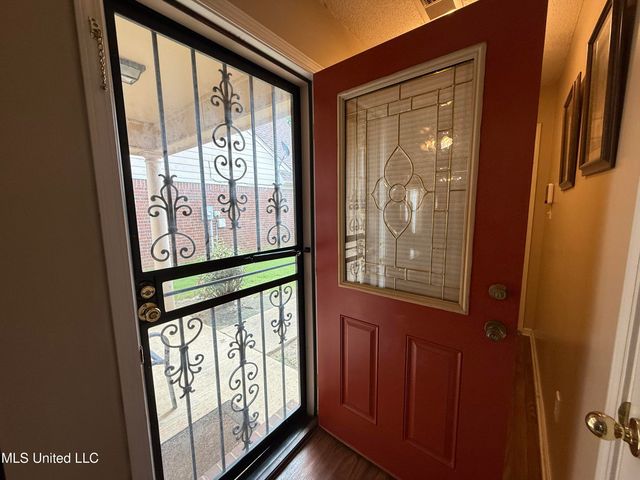 1552 Central Trails Drive, Southaven, MS 38671
