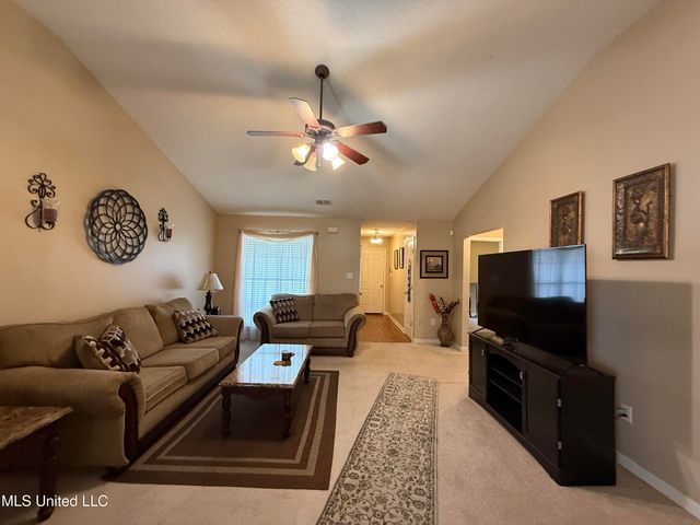 1552 Central Trails Drive, Southaven, MS 38671
