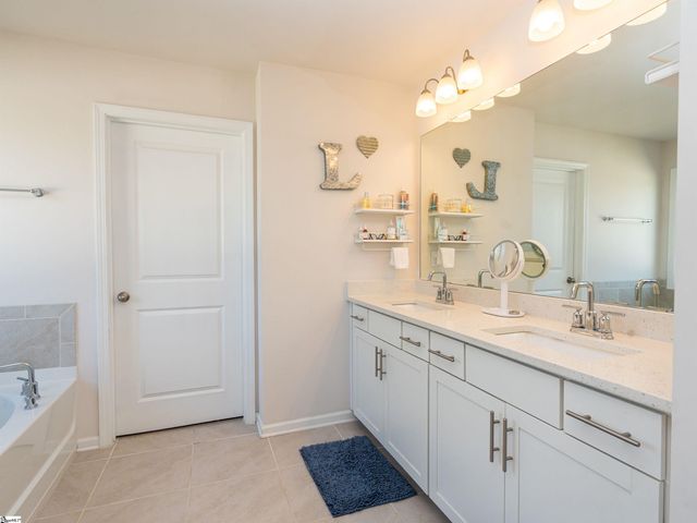 859 Ingleside Way, Duncan, SC 29334