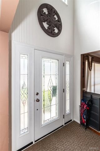 5425 Tesson Parc Court, St Louis, MO 63128