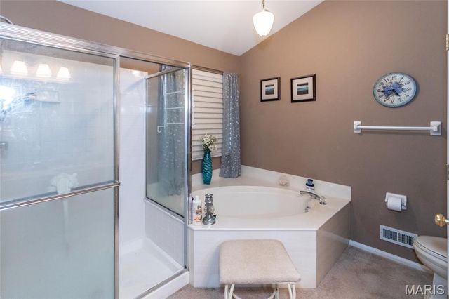 5425 Tesson Parc Court, St Louis, MO 63128