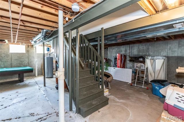 5425 Tesson Parc Court, St Louis, MO 63128