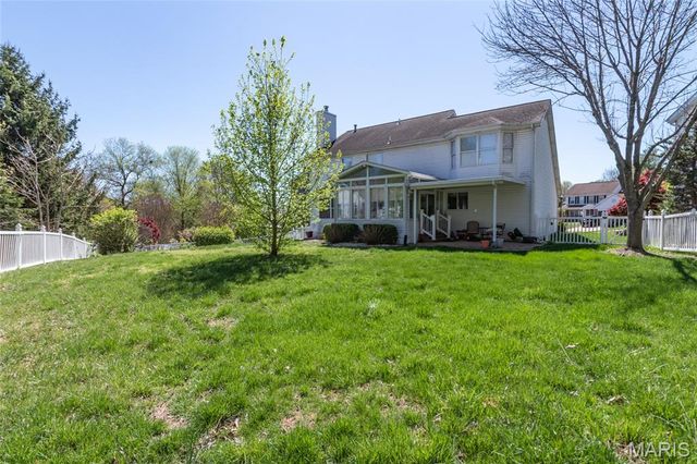 5425 Tesson Parc Court, St Louis, MO 63128