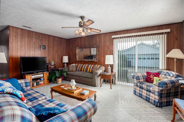 119 Angell Avenue, Versailles, KY 40383