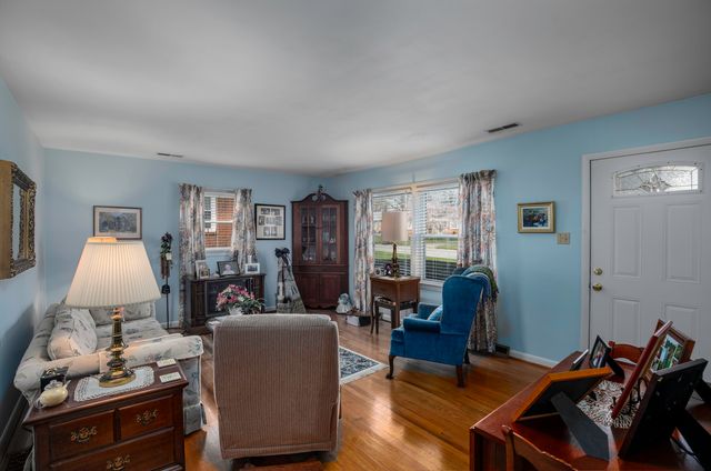 119 Angell Avenue, Versailles, KY 40383