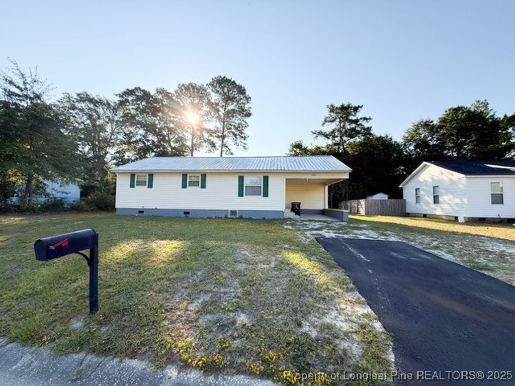 205 Waddell Drive, Fayetteville, NC 28301