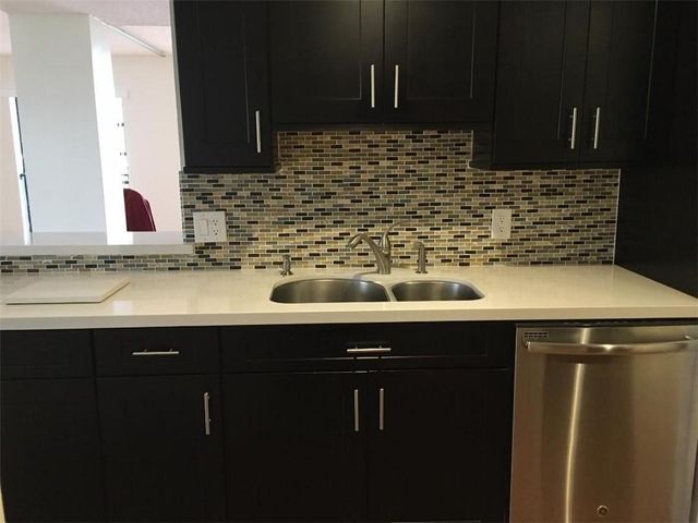 5530 NW 44th Street 301C, Lauderhill, FL 33319