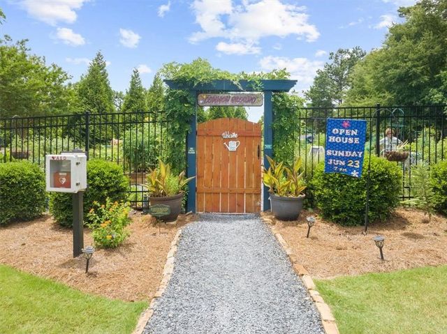 3709 Maple Shade Drive SW, Gainesville, GA 30504