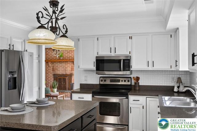 2635 Possum Hollow Road, Milford Twp, PA 18036