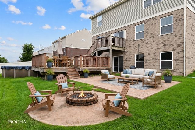 2140 Bonnieglen Drive, New Lenox, IL 60451
