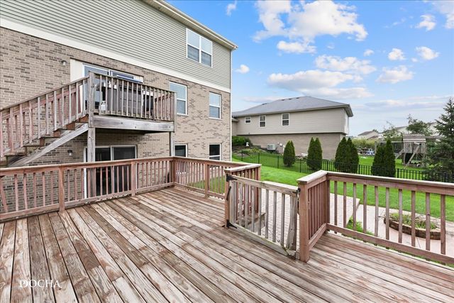 2140 Bonnieglen Drive, New Lenox, IL 60451