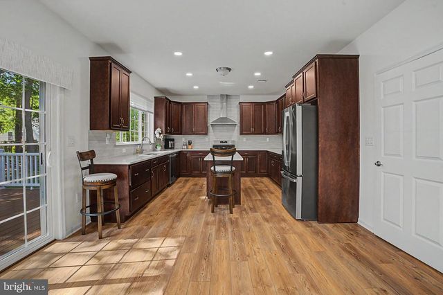 2668 HOLLOW VIEW DR, Easton, PA 18040