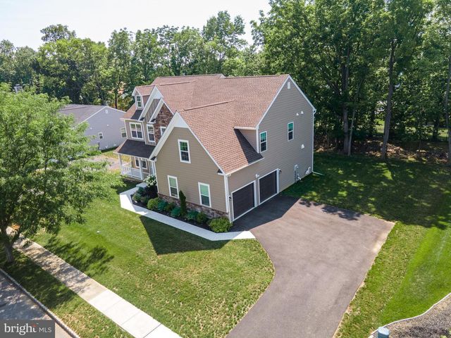 2668 HOLLOW VIEW DR, Easton, PA 18040