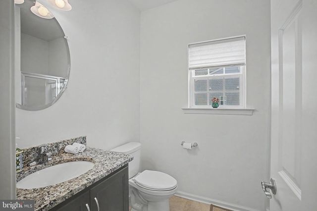 2668 HOLLOW VIEW DR, Easton, PA 18040