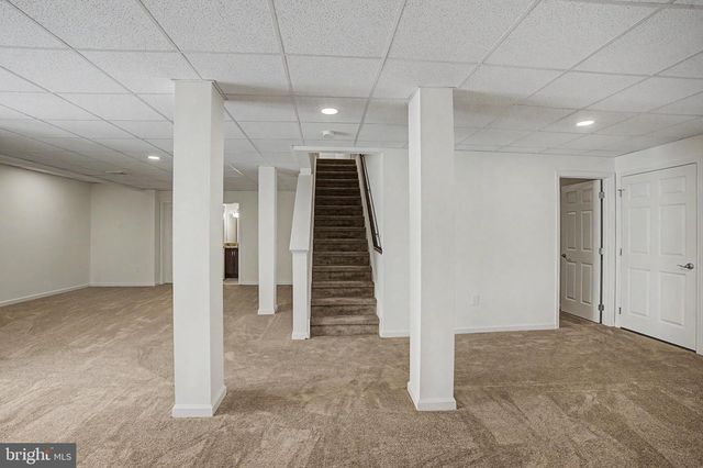 2668 HOLLOW VIEW DR, Easton, PA 18040