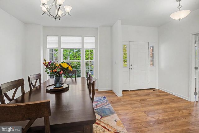 2668 HOLLOW VIEW DR, Easton, PA 18040