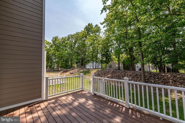 2668 HOLLOW VIEW DR, Easton, PA 18040