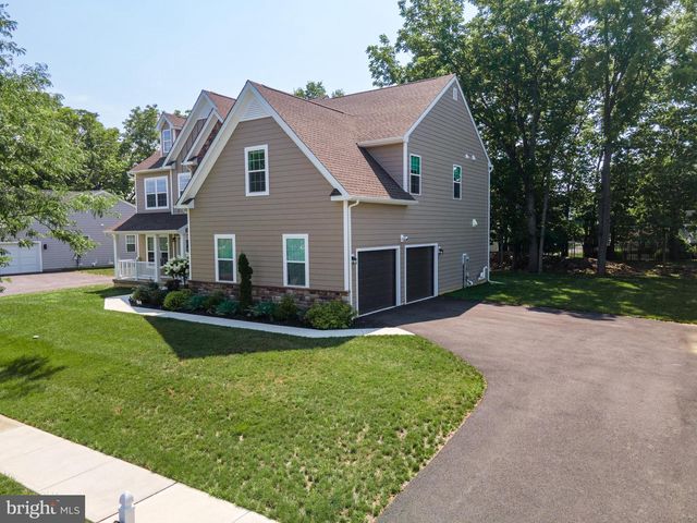 2668 HOLLOW VIEW DR, Easton, PA 18040