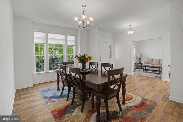 2668 HOLLOW VIEW DR, Easton, PA 18040