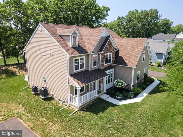 2668 HOLLOW VIEW DR, Easton, PA 18040