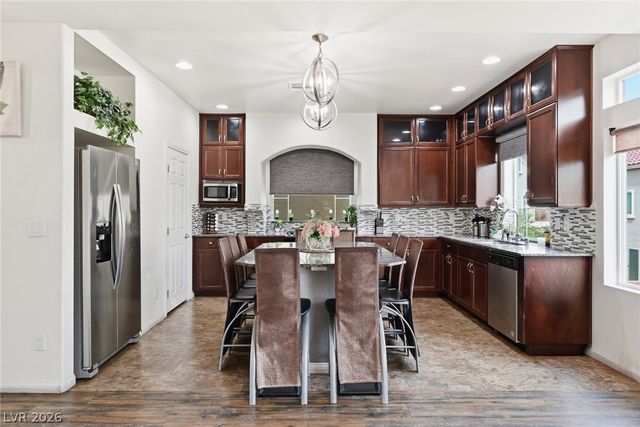 6414 Jackson Spring Road, Las Vegas, NV 89118