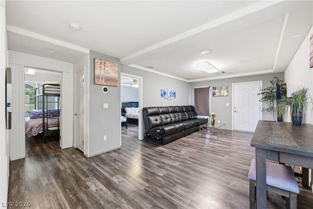 6414 Jackson Spring Road, Las Vegas, NV 89118