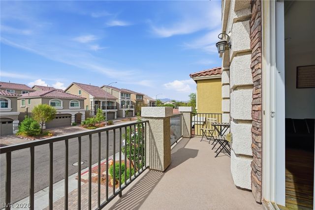 6414 Jackson Spring Road, Las Vegas, NV 89118