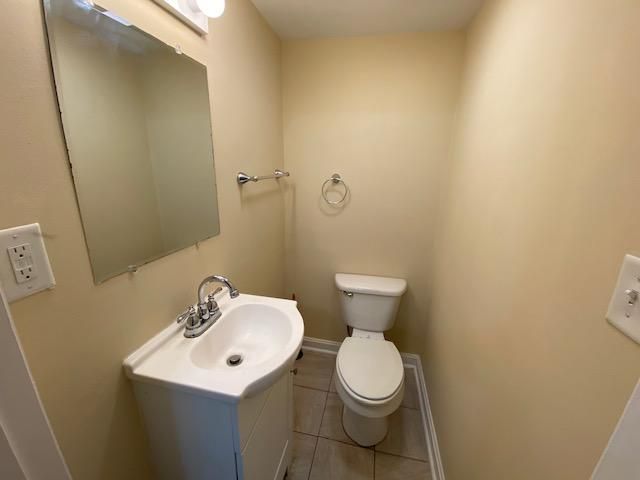2708 Busch Avenue, North Charleston, SC 29405