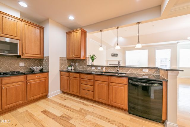 10510 Rosegate Court 301, Raleigh, NC 27617