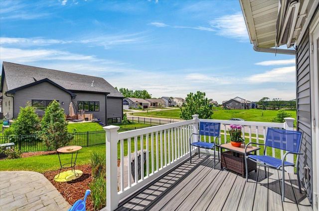 2003 Raptor Drive, Verona, WI 53593