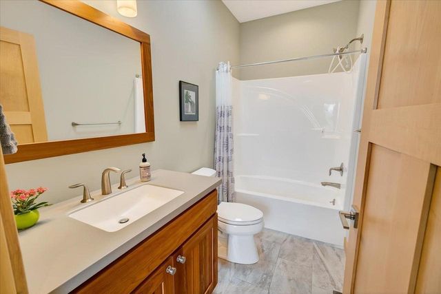 2003 Raptor Drive, Verona, WI 53593