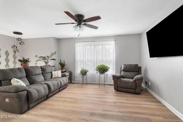 315 Arbor Drive, Maryville, TN 37804
