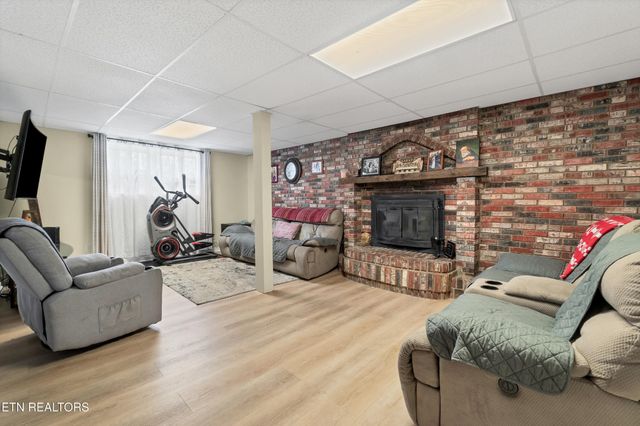315 Arbor Drive, Maryville, TN 37804