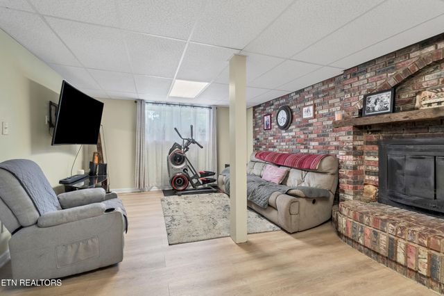 315 Arbor Drive, Maryville, TN 37804