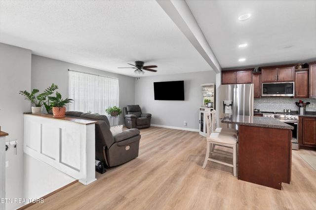 315 Arbor Drive, Maryville, TN 37804