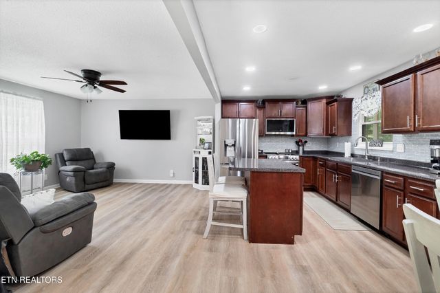 315 Arbor Drive, Maryville, TN 37804